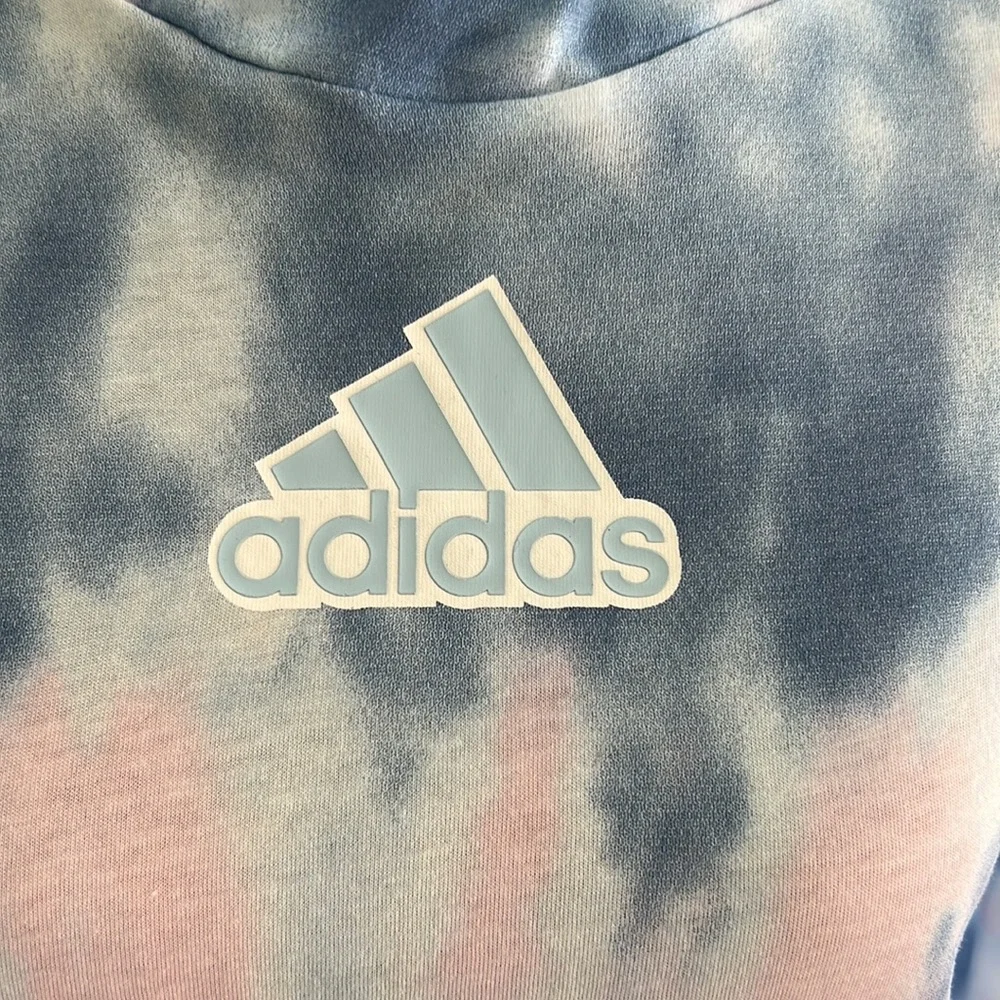 Adidas - Picture 3 of 6